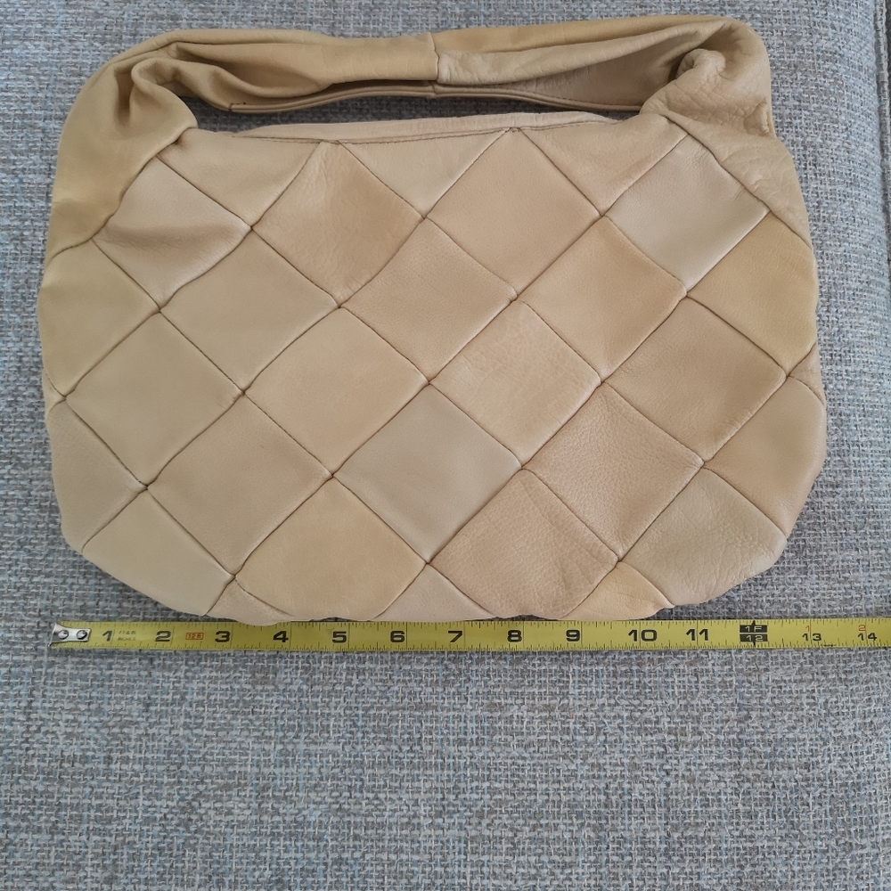 Handbag - Picture 2 of 6